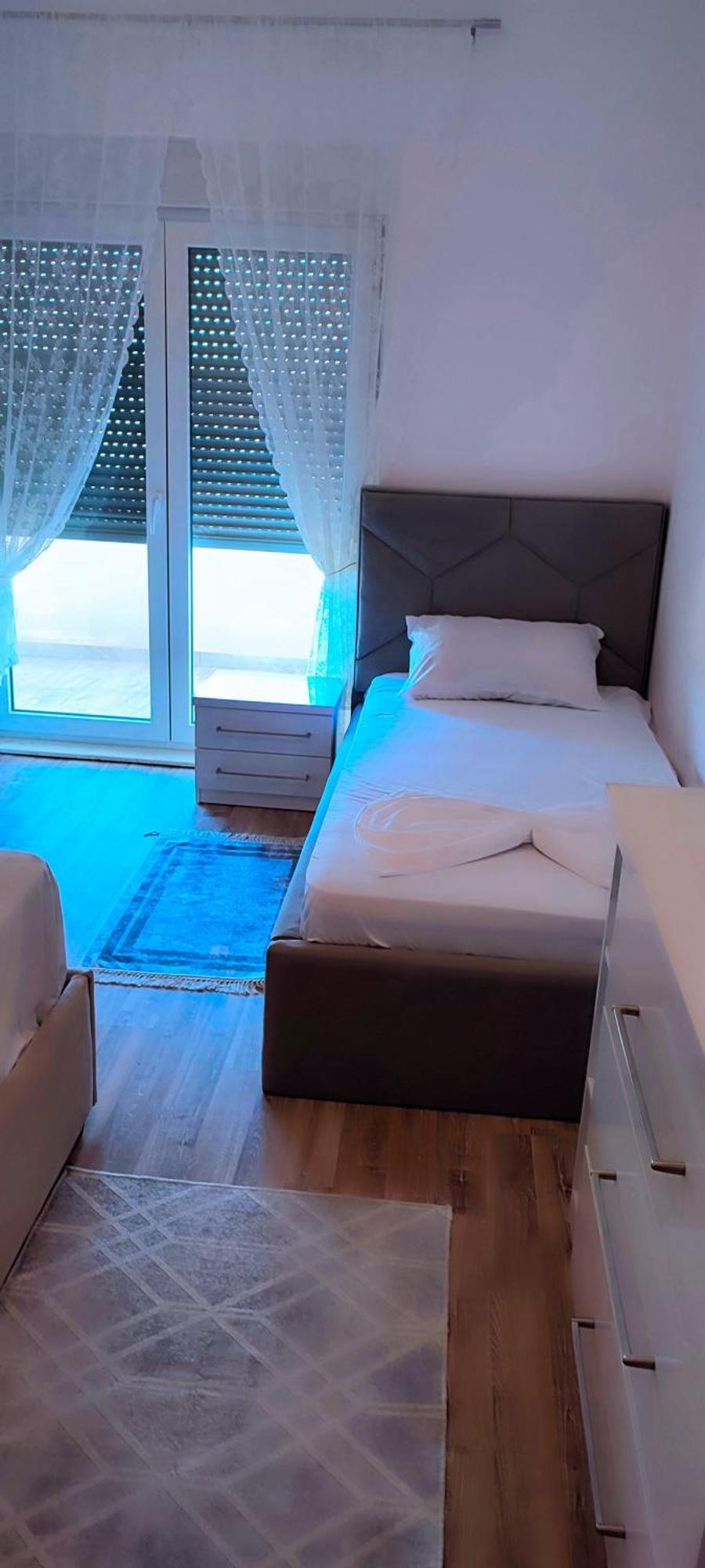 Sabi Apartment Golem Qerret Habitación foto